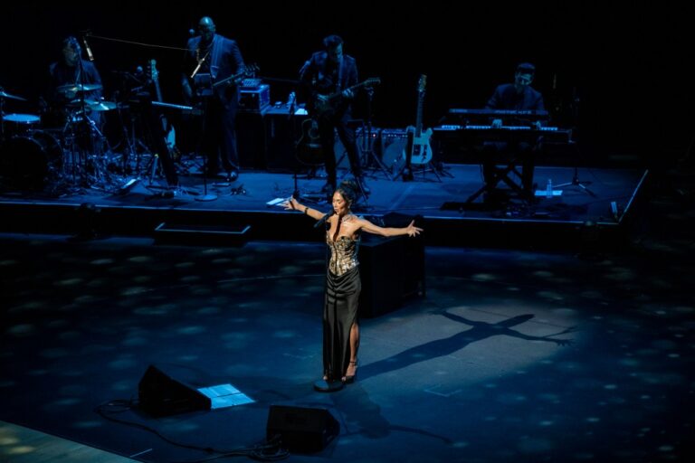 Nicole Scherzinger Norma-lizes a Mix of ‘Sunset Blvd.’ Bravura and Pussycat Doll Playtime in Commanding Turn at Disney Hall: Concert Review – Variety