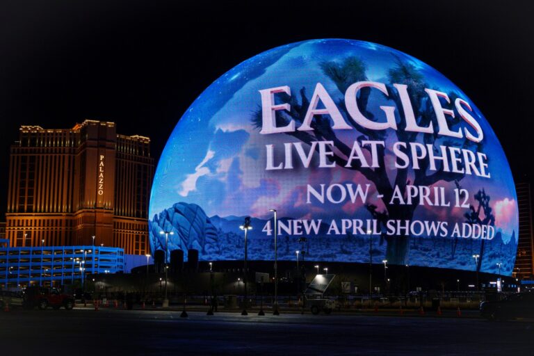 Watch the Eagles Play Their First Concert Without Joe Walsh in 51 Years – Rolling Stone