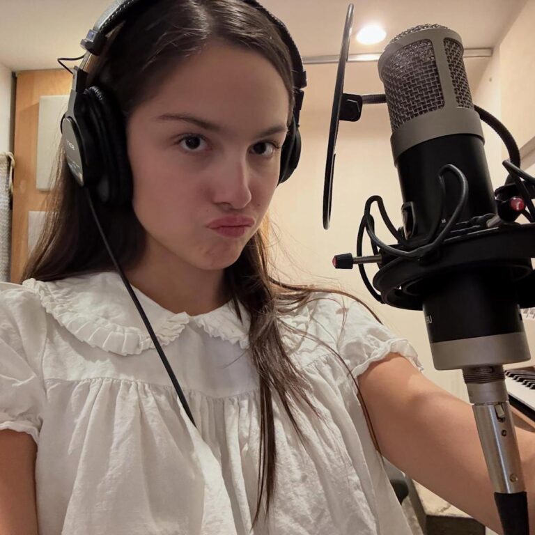 Olivia Rodrigo‘s Producer, Dan Nigro, Says They’re Currently ‘Finishing Records’ – ELLE